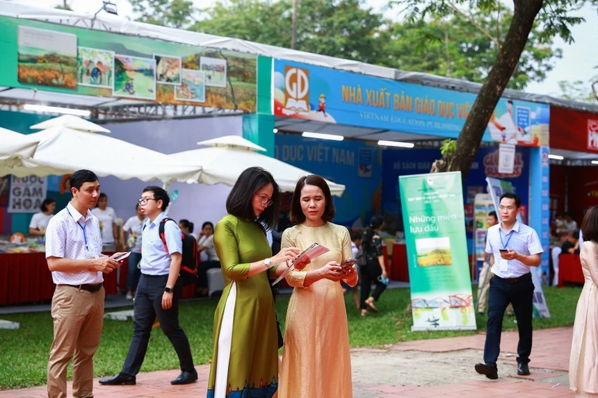 Phó thủ tướng dự khai mạc Ngày Sách và Văn hóa đọc Việt Nam