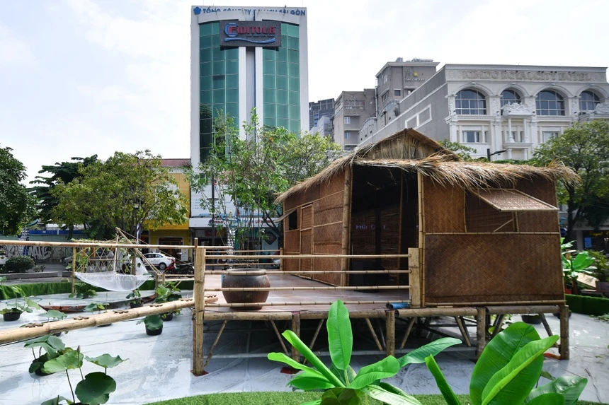 Không gian Ngày sách và Văn hóa đọc Việt Nam tại phố đi bộ Nguyễn Huệ Không gian Ngày sách và Văn hóa đọc Việt Nam tại phố đi bộ Nguyễn Huệ