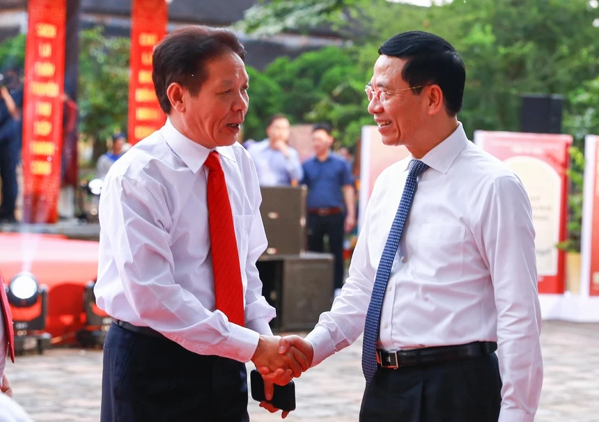 Phó thủ tướng dự khai mạc Ngày Sách và Văn hóa đọc Việt Nam Phó thủ tướng dự khai mạc Ngày Sách và Văn hóa đọc Việt Nam