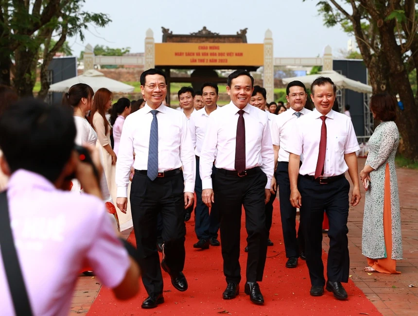 Phó thủ tướng dự khai mạc Ngày Sách và Văn hóa đọc Việt Nam Phó thủ tướng dự khai mạc Ngày Sách và Văn hóa đọc Việt Nam