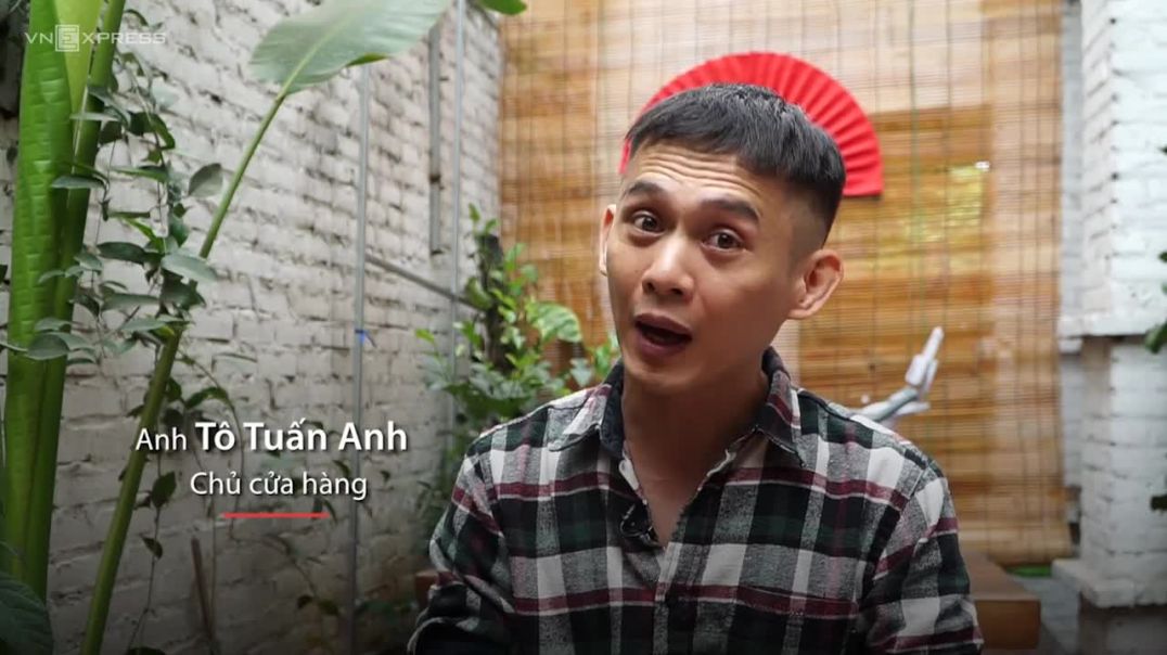 Quán kem trái cây tươi bán hàng nghìn que mỗi ngày