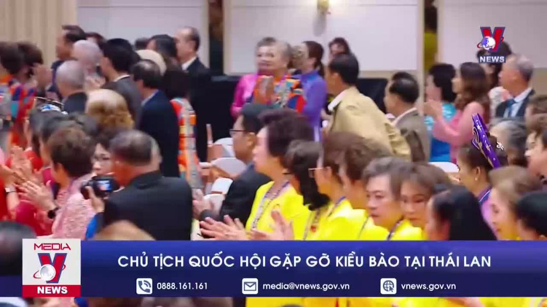 Chủ tịch Quốc hội gặp gỡ kiều bào tại Thái Lan