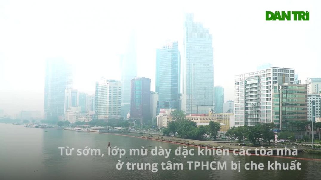 Sương mù phủ trắng TPHCM vào sáng sớm