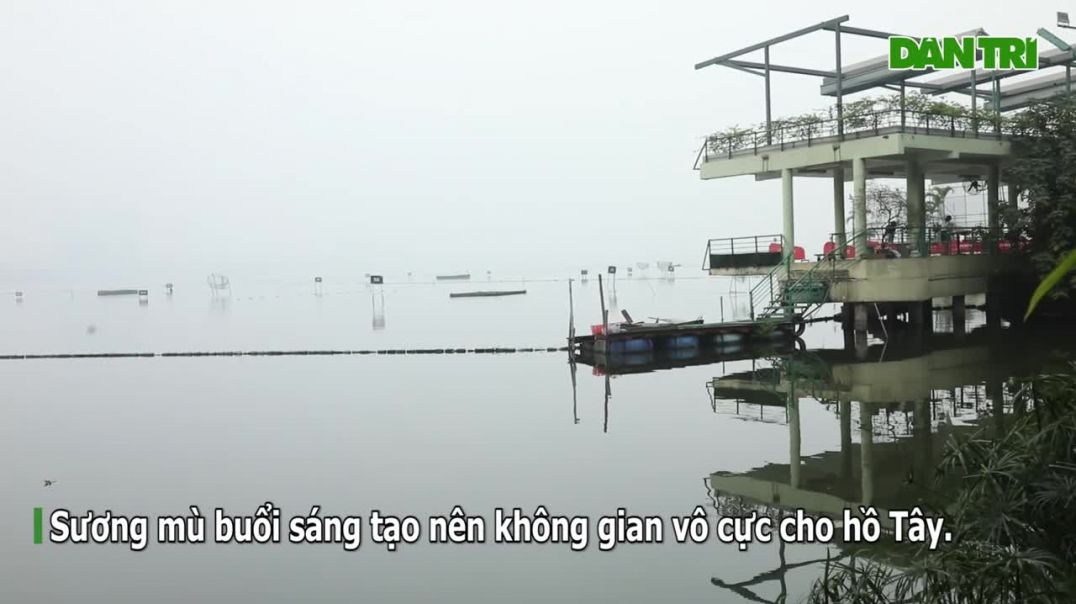 Hồ Tây trong không gian vô cực