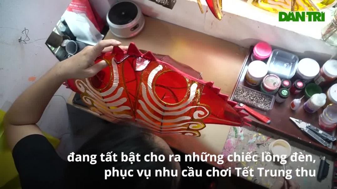 Làng lồng đèn tại TPHCM tất bật dịp Tết Trung thu