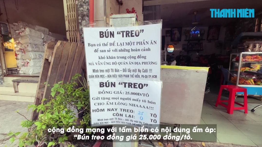 Bún riêu 'treo' ấm áp tình người ở TP.HCM