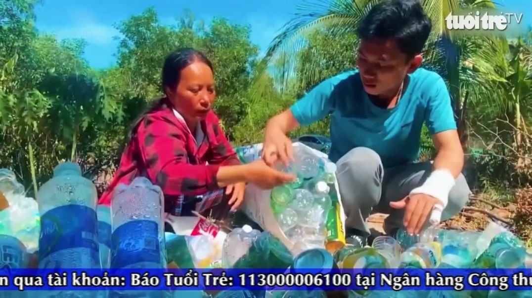 ⁣Nghị lực của hai tân sinh viên ĐH Huế còn mạnh hơn số phận không may